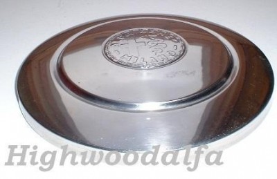 Hub cap embossed.JPG (21.37 KiB) 222175 mal betrachtet Die richtige Variante